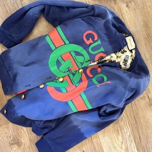 Authentic Gucci terry Floral silk Fabric liner and gold buttons hoodie sweater
